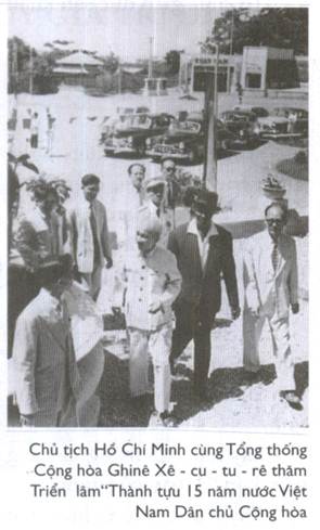 HCM đón tiếp Tổng Thống Cộng Hòa Ghi nê xê cu tu rê