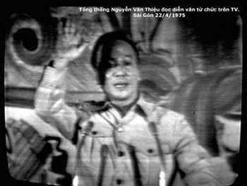 https://www.viethaingoai.net/chuyen-ra-di-bi-mat-cua-ong-nguyen-van-thieu.1.html