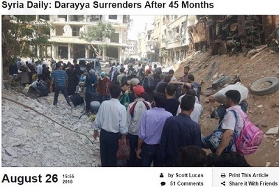 Thường dân Darayya xếp hàng