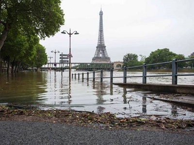 Flooding in central Paris has swelled the Seine river by 6.0 metres, 20 feet, with a peak of up to 6.50 metres expected later, the French environment ministry said Friday